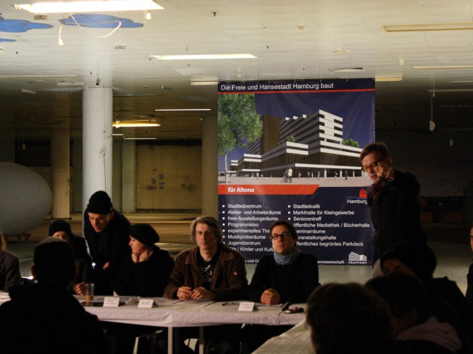 Pressekonferenz zur Frappant Besetzung im November 2009.