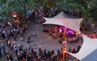 Sommerfest und Diren Dede-Platz-Einweihung