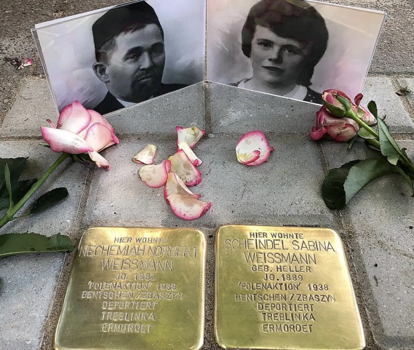 Stolpersteine für Familie Weissmann